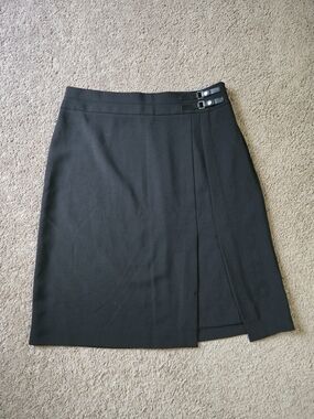 White House Black Market Black Pencil Skirt Side Buckle Slit Detail Size 14 GUC